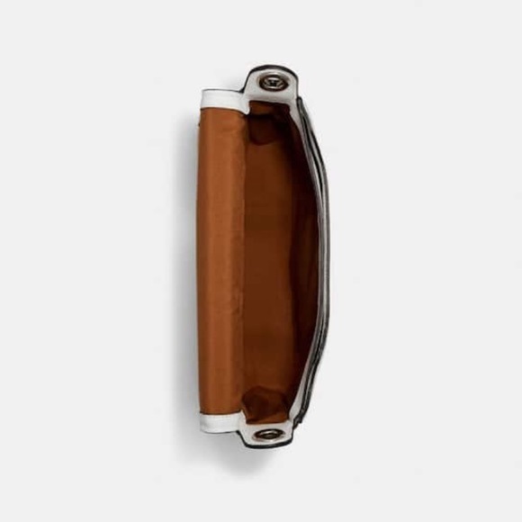 Coach Marvel Jes Messenger In Signature Canvas With Patches. - Picture 4 of 10